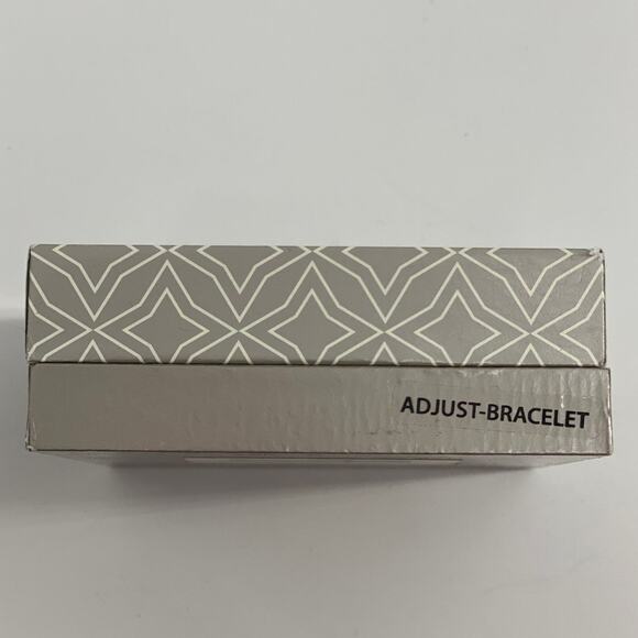 Sparkle Allure Cubic Zirconia Adjustable Gold Bracelet NEW in Box - Picture 5 of 6